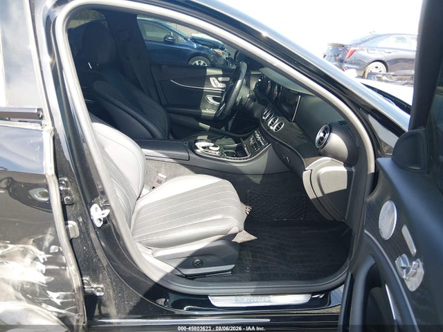 45803623 :رقم المزاد ، WDDZF4JB4KA592017 vin ، 2019 Mercedes-benz E 300 مزاد بيع