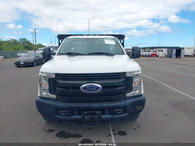 Ford F-350 Chassis Xl 2017 1FDRF3G60HEE51084 Image 14