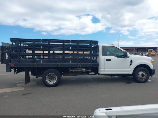 Ford F-350 Chassis Xl 2017 1FDRF3G60HEE51084 Image 15
