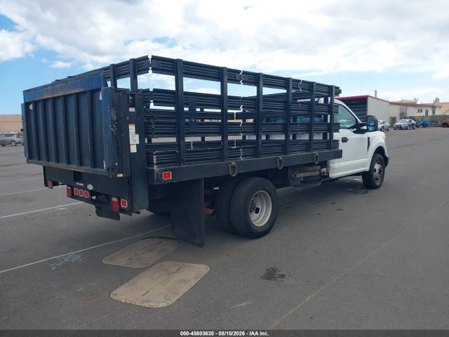 Ford F-350 Chassis Xl 2017 1FDRF3G60HEE51084 Image 4
