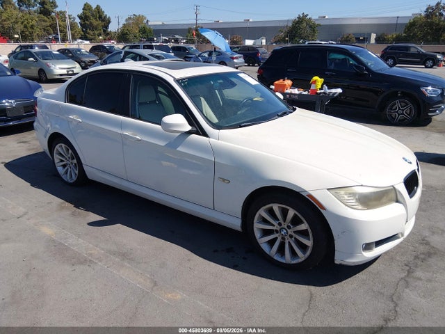 Продажа на аукционе авто 2011 Bmw 328i, vin: WBAPH5C58BA448699, номер лота: 45803689