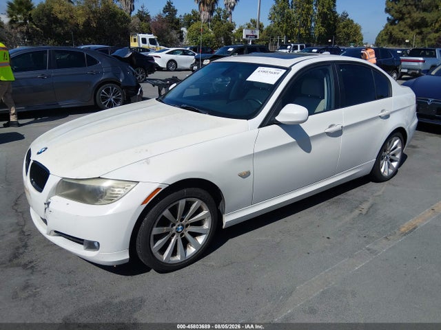 2011 Bmw 328i მანქანა იყიდება აუქციონზე, vin: WBAPH5C58BA448699, აუქციონის ნომერი: 45803689