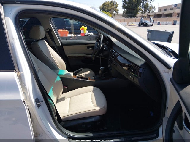 2011 Bmw 328i მანქანა იყიდება აუქციონზე, vin: WBAPH5C58BA448699, აუქციონის ნომერი: 45803689
