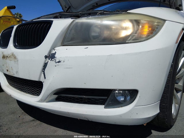 2011 Bmw 328i მანქანა იყიდება აუქციონზე, vin: WBAPH5C58BA448699, აუქციონის ნომერი: 45803689