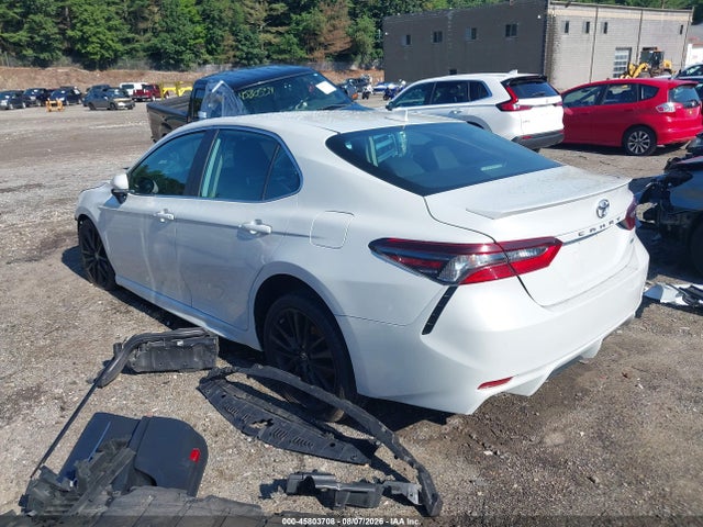 45803708 :رقم المزاد ، 4T1G11AK8NU014841 vin ، 2022 Toyota Camry Se مزاد بيع