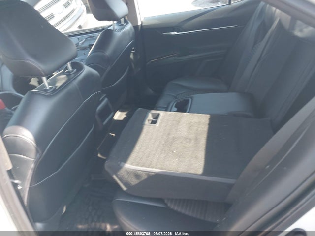 45803708 :رقم المزاد ، 4T1G11AK8NU014841 vin ، 2022 Toyota Camry Se مزاد بيع