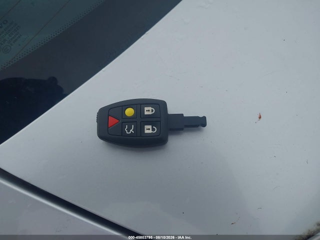 2005 Volvo S40 T5 Awd A/t5 Awd A Sr/t5 Awd M/t5 Awd M Sr მანქანა იყიდება აუქციონზე, vin: YV1MH682052074141, აუქციონის ნომერი: 45803795