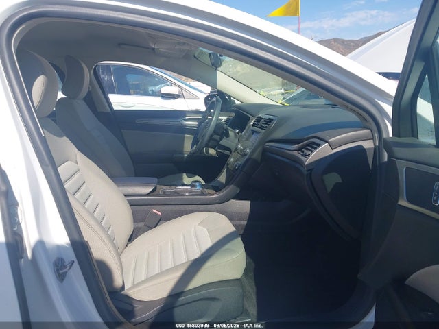 Ford FUSION S 2017 3FA6P0G74HR368417 Image 5