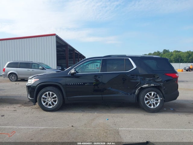 45804051 :رقم المزاد ، 1GNERGKW0JJ121068 vin ، 2018 Chevrolet Traverse Lt Cloth مزاد بيع