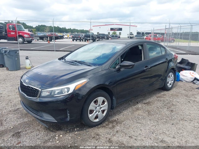 45804159 :رقم المزاد ، 3KPFK4A70HE080457 vin ، 2017 Kia Forte Lx مزاد بيع
