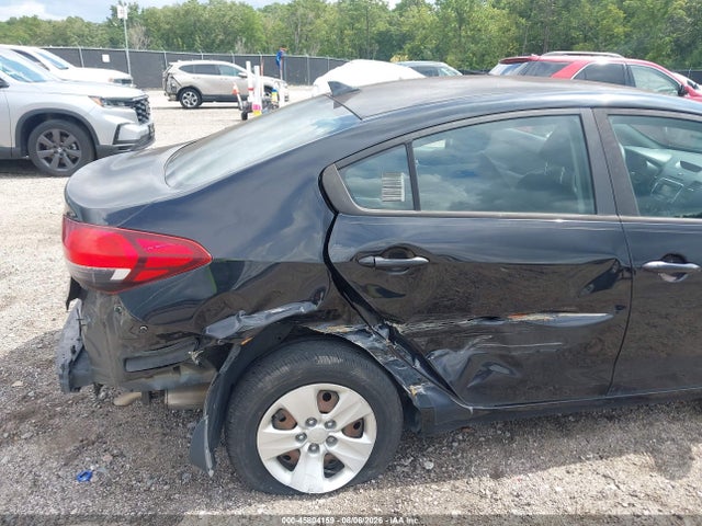 45804159 :رقم المزاد ، 3KPFK4A70HE080457 vin ، 2017 Kia Forte Lx مزاد بيع
