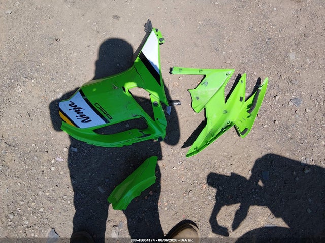 45804174 :رقم المزاد ، ML5EXEP15SDAF8347 vin ، 2025 Kawasaki Ex650 P مزاد بيع