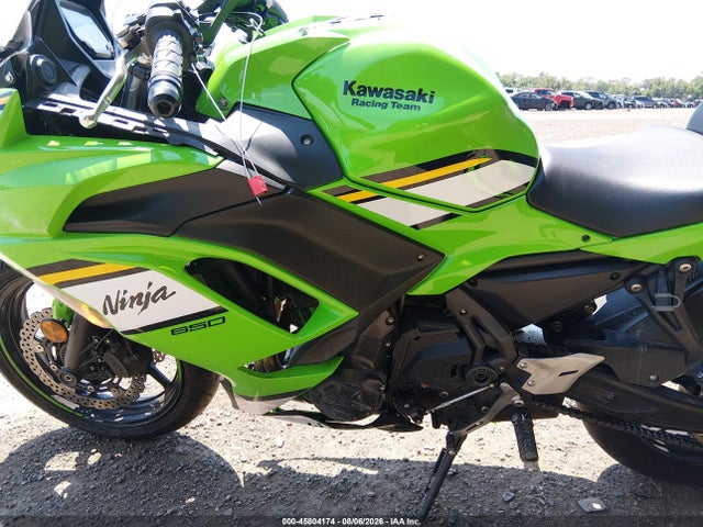 45804174 :رقم المزاد ، ML5EXEP15SDAF8347 vin ، 2025 Kawasaki Ex650 P مزاد بيع
