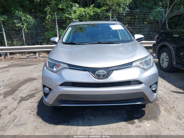 45804210 :رقم المزاد ، JTMWFREV7JJ186875 vin ، 2018 Toyota Rav4 Xle مزاد بيع