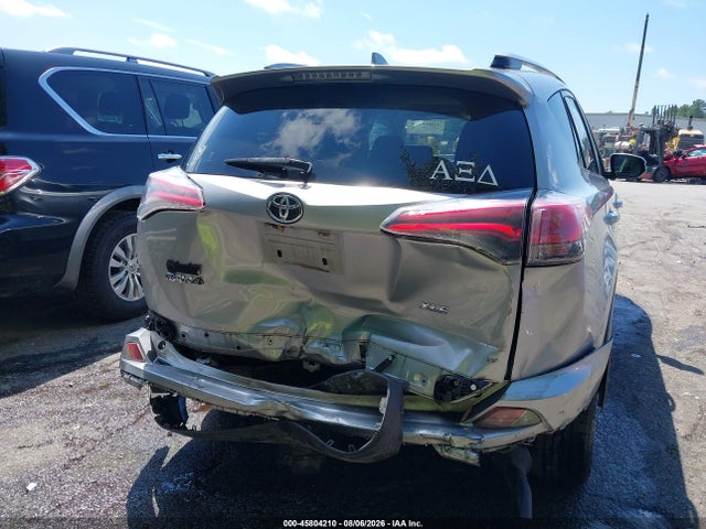 45804210 :رقم المزاد ، JTMWFREV7JJ186875 vin ، 2018 Toyota Rav4 Xle مزاد بيع
