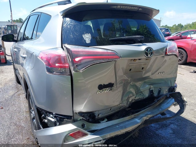 45804210 :رقم المزاد ، JTMWFREV7JJ186875 vin ، 2018 Toyota Rav4 Xle مزاد بيع