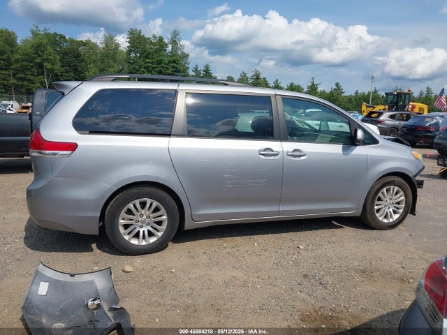 Продажа на аукционе авто 2011 Toyota Sienna Xle V6, vin: 5TDYK3DC3BS167214, номер лота: 45804218