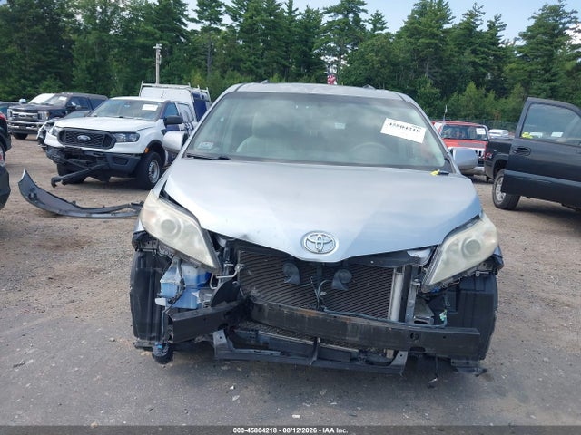 Продажа на аукционе авто 2011 Toyota Sienna Xle V6, vin: 5TDYK3DC3BS167214, номер лота: 45804218