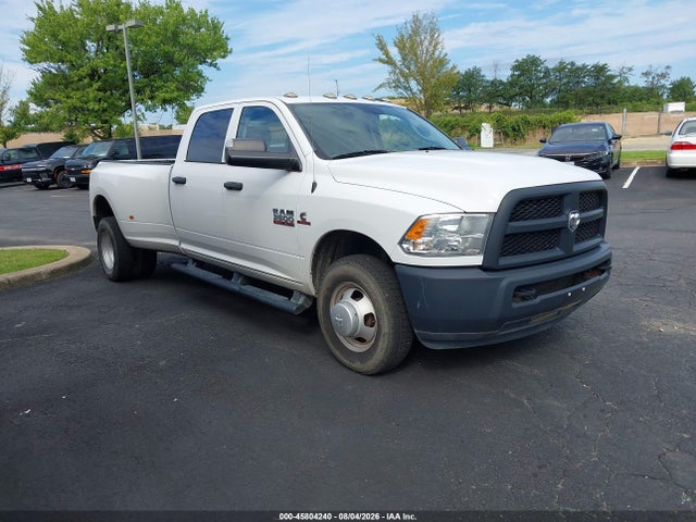 45804240 :رقم المزاد ، 3C63RPGL1JG143667 vin ، 2018 Ram 3500 Tradesman  4x2 8' Box مزاد بيع