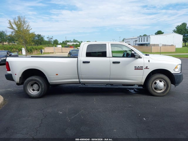 45804240 :رقم المزاد ، 3C63RPGL1JG143667 vin ، 2018 Ram 3500 Tradesman  4x2 8' Box مزاد بيع