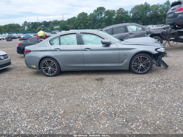 2023 Bmw 530e Xdrive მანქანა იყიდება აუქციონზე, vin: WBA33AG00PCL27018, აუქციონის ნომერი: 45804242