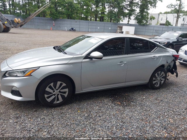 45804316 :رقم المزاد ، 1N4BL4BV0KC199767 vin ، 2019 Nissan Altima 2.5 S مزاد بيع