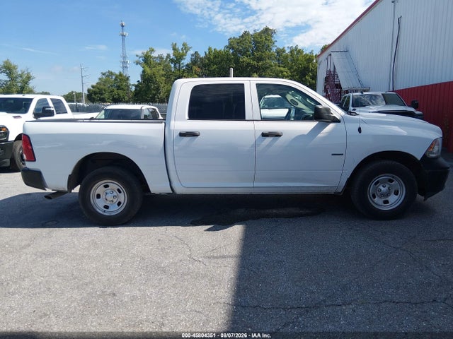 2020 Ram 1500 Classic Tradesman  4x4 5'7 Box მანქანა იყიდება აუქციონზე, vin: 3C6RR7KG0LG273088, აუქციონის ნომერი: 45804351