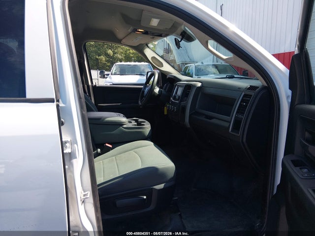 2020 Ram 1500 Classic Tradesman  4x4 5'7 Box მანქანა იყიდება აუქციონზე, vin: 3C6RR7KG0LG273088, აუქციონის ნომერი: 45804351