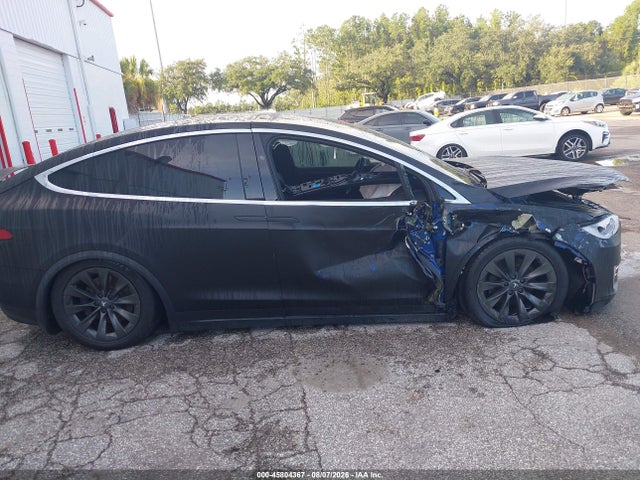 Tesla Model X 100d/75d/90d 2017 5YJXCDE23HF059693 Image 13