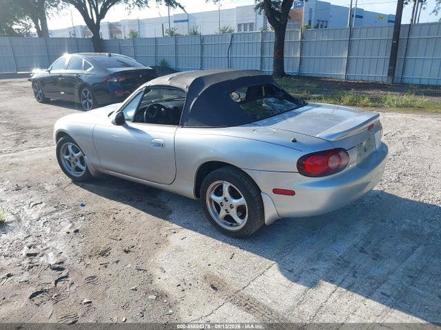 Продаж на аукціоні авто 2002 Mazda Mx-5 Miata Cloth/ls/se, vin: JM1NB353520232343, номер лоту: 45804378