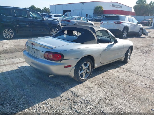 Продаж на аукціоні авто 2002 Mazda Mx-5 Miata Cloth/ls/se, vin: JM1NB353520232343, номер лоту: 45804378
