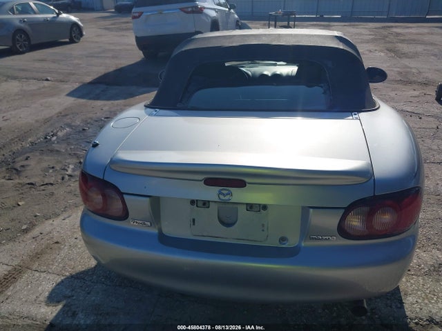 Продаж на аукціоні авто 2002 Mazda Mx-5 Miata Cloth/ls/se, vin: JM1NB353520232343, номер лоту: 45804378