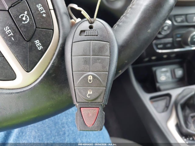 45804382 :رقم المزاد ، 1C4PJLCS8EW142983 vin ، 2014 Jeep Cherokee Latitude مزاد بيع