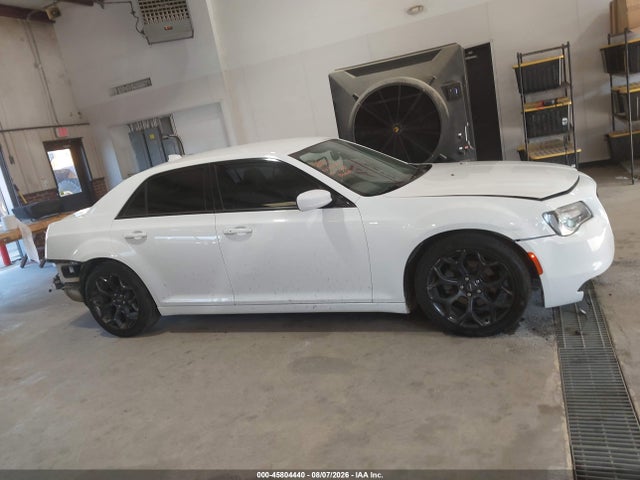 Продажа на аукционе авто 2019 Chrysler 300 300s, vin: 2C3CCABG5KH516619, номер лота: 45804440
