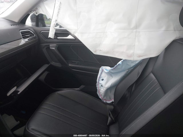 2022 Volkswagen Tiguan 2.0t Se მანქანა იყიდება აუქციონზე, vin: 3VV2B7AX4NM036108, აუქციონის ნომერი: 45804497