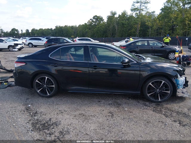 45804531 :رقم المزاد ، 4T1B61HK0KU781564 vin ، 2019 Toyota Camry Xse مزاد بيع