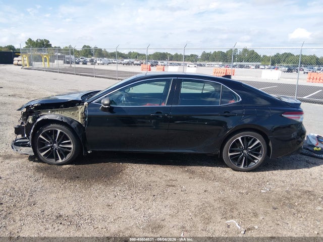45804531 :رقم المزاد ، 4T1B61HK0KU781564 vin ، 2019 Toyota Camry Xse مزاد بيع