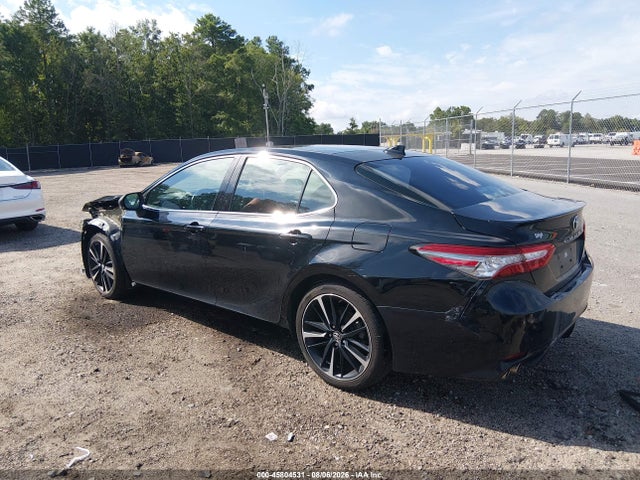 45804531 :رقم المزاد ، 4T1B61HK0KU781564 vin ، 2019 Toyota Camry Xse مزاد بيع