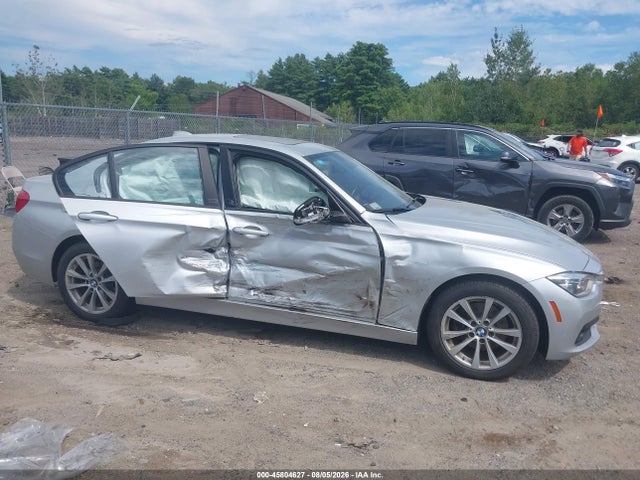 BMW 320i Xdrive 2018 WBA8A3C58JA489460 Image 13
