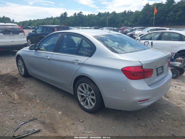 BMW 320i Xdrive 2018 WBA8A3C58JA489460 Image 3