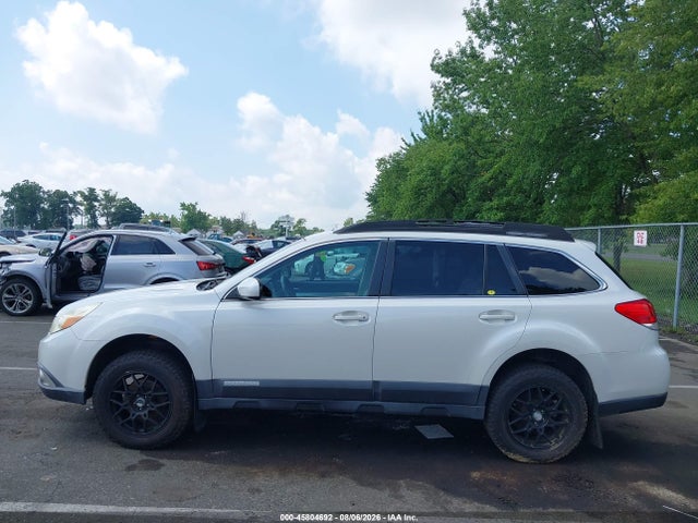 Продажа на аукционе авто 2011 Subaru Outback 2.5i Premium, vin: 4S4BRBHCXB1358451, номер лота: 45804692