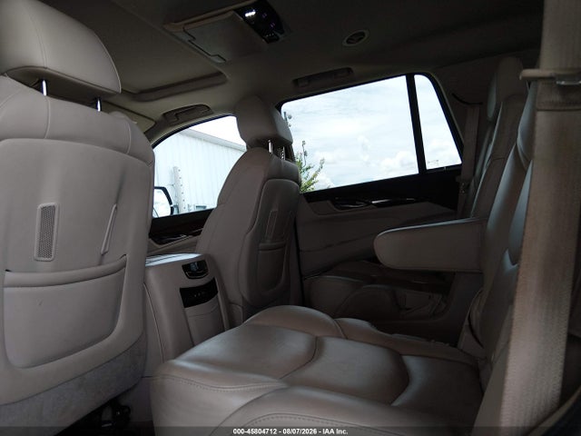 45804712 :رقم المزاد ، 1GYS3BKJ9HR349466 vin ، 2017 Cadillac Escalade Luxury مزاد بيع