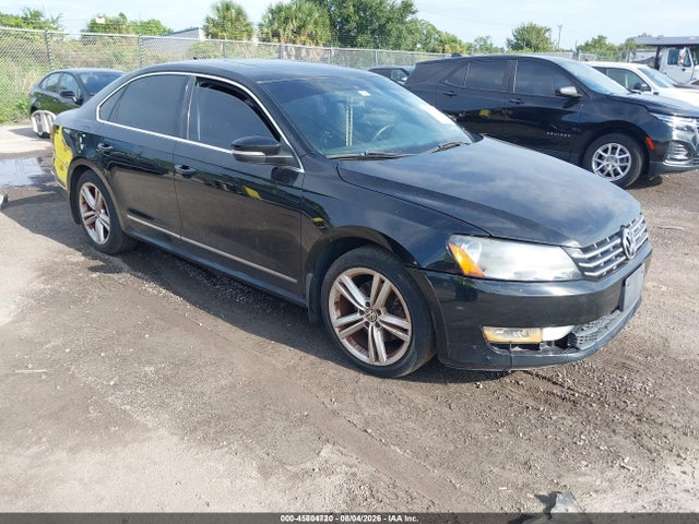 2014 Volkswagen Passat 1.8t Sel Premium მანქანა იყიდება აუქციონზე, vin: 1VWCS7A36EC015081, აუქციონის ნომერი: 45804720