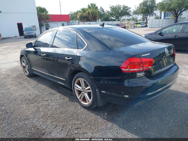 2014 Volkswagen Passat 1.8t Sel Premium მანქანა იყიდება აუქციონზე, vin: 1VWCS7A36EC015081, აუქციონის ნომერი: 45804720