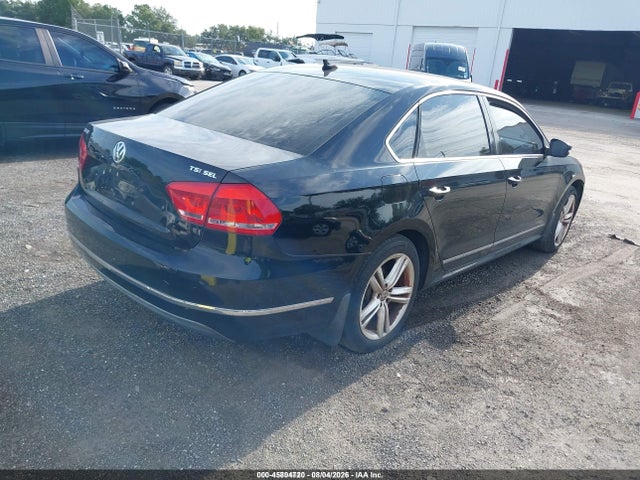 2014 Volkswagen Passat 1.8t Sel Premium მანქანა იყიდება აუქციონზე, vin: 1VWCS7A36EC015081, აუქციონის ნომერი: 45804720