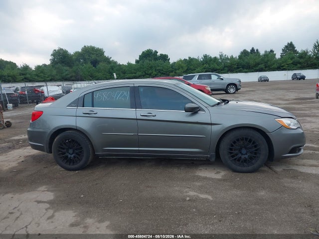 Aukcja sprzedaży 2013 Chrysler 200 Touring, vin: 1C3CCBBG2DN703557, numer aukcji: 45804724