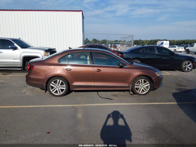 45804819 :رقم المزاد ، 3VWL17AJ7HM217349 vin ، 2017 Volkswagen Jetta 1.8t Sel مزاد بيع