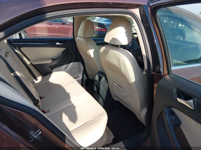 45804819 :رقم المزاد ، 3VWL17AJ7HM217349 vin ، 2017 Volkswagen Jetta 1.8t Sel مزاد بيع