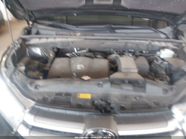 45804851 :رقم المزاد ، 5TDJZRFH8KS951350 vin ، 2019 Toyota Highlander Xle مزاد بيع