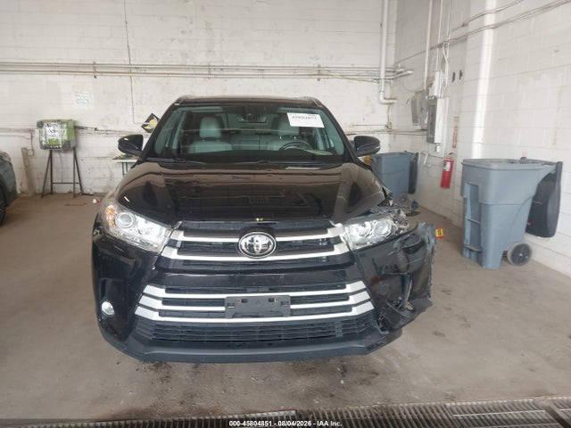 45804851 :رقم المزاد ، 5TDJZRFH8KS951350 vin ، 2019 Toyota Highlander Xle مزاد بيع